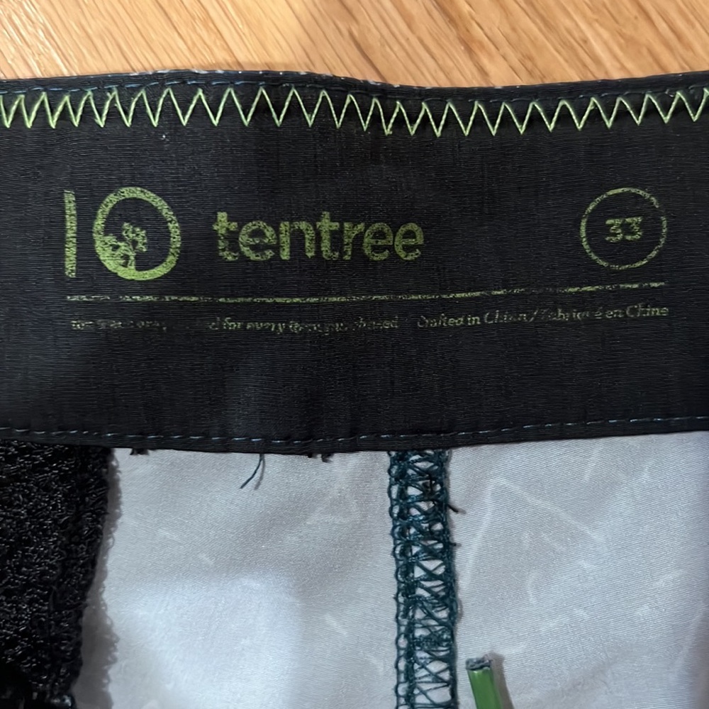tentree hybrid board shorts - Picture 9 of 10